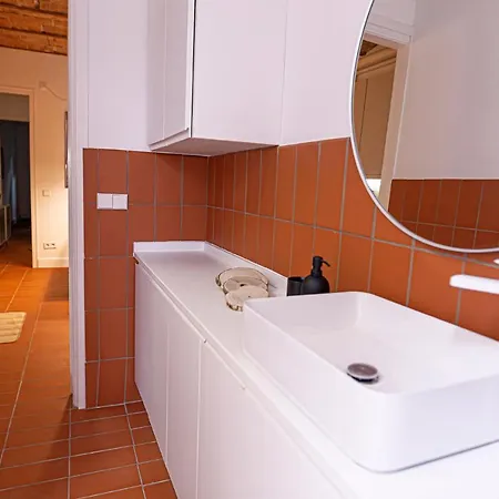 Key Vintage Poble Sec Apartment Apartment *