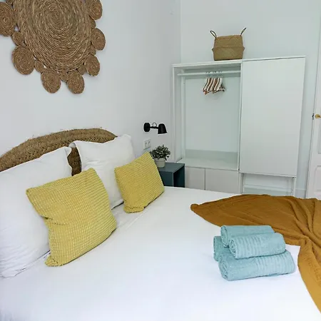 Key Vintage Poble Sec Apartment *
